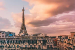 eiffel tower in paris during daytime